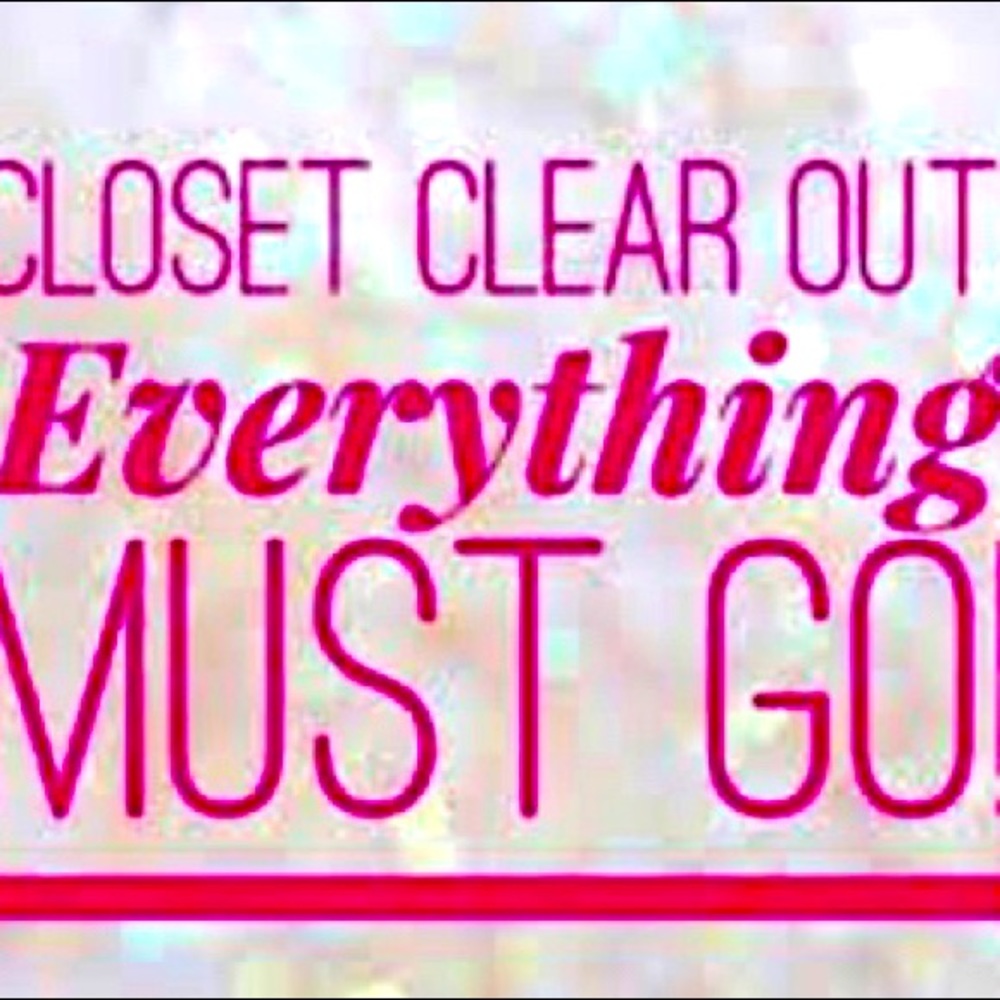 Make an offer! 👛👠👚👖